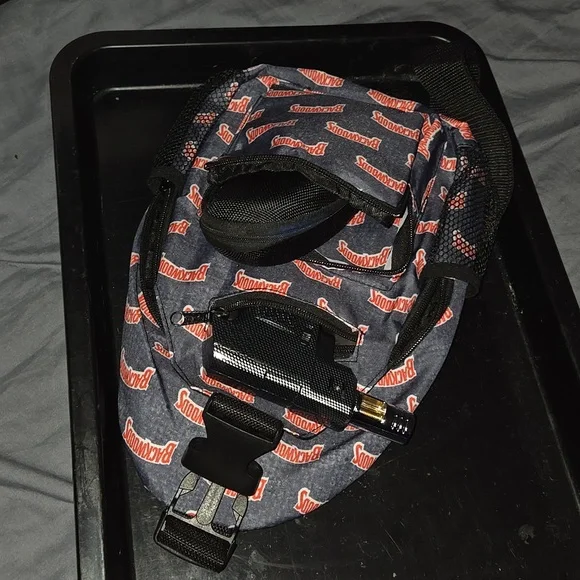 Backwoods mini chest bag
